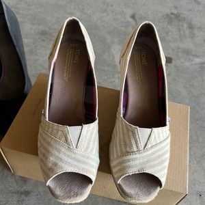 Tom’s 2 inch open toe wedge heels size 8.5